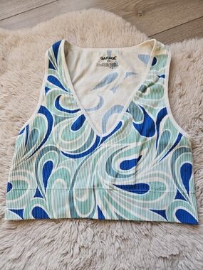 Garage Blue Swirl Seamless Crop Top – Y2K Festival V-Neck 💙🌀 MEDIUM